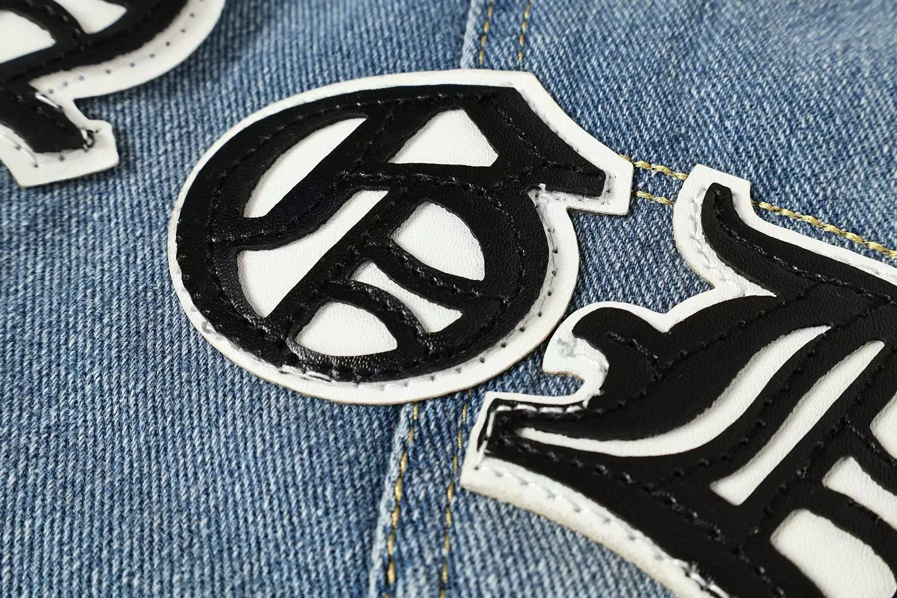 P270 Chrome Hearts/Chrome Hearts Classic Color Leather Cross Washed Color Fabric Unisex Denim Trousers Color: Picture Color Code Number: 28-36